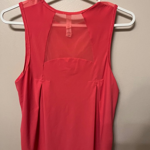 Lululemon tank - Picture 2 of 2